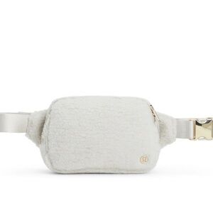 Lululemon Everywhere Belt Bag Fleece Plush Mesh Crossbody Bag Fanny Pack